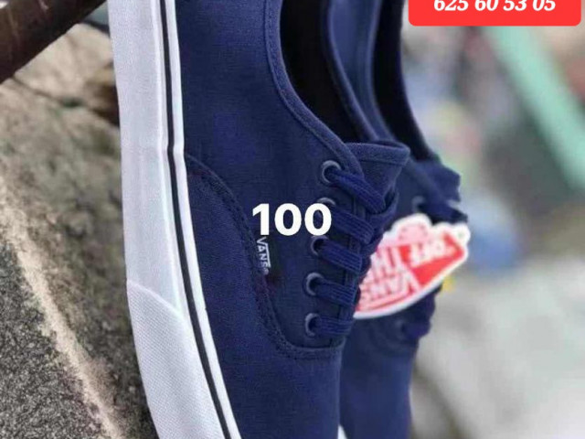 Chaussures vans, Commerces à Vendre, Conakry