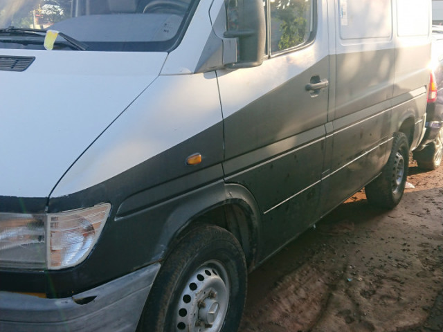 Mercedes-Benz Sprinter, Camions - Autobus, Conakry
