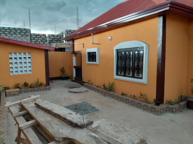 Maison à Conakry, Maisons, Coyah