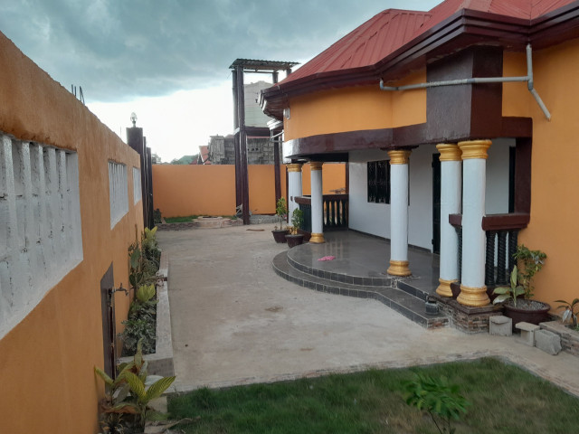 Maison à Conakry, Maisons, Coyah