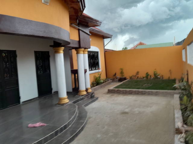 Maison à Conakry, Maisons, Coyah