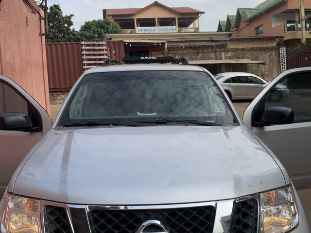 Nissan Pathfinder, Voitures, Conakry
