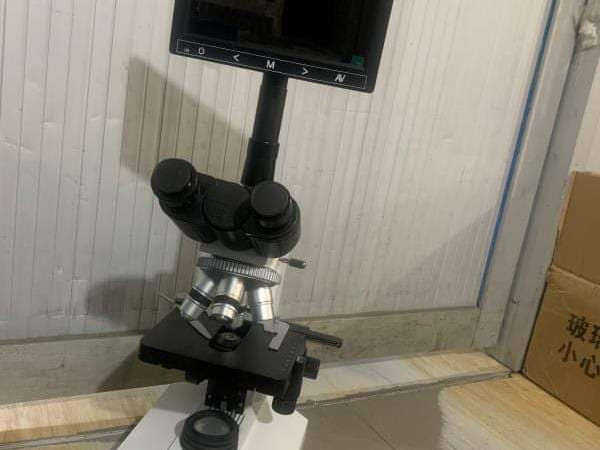 Différents Microscopes, Dispositifs Médicaux, Conakry