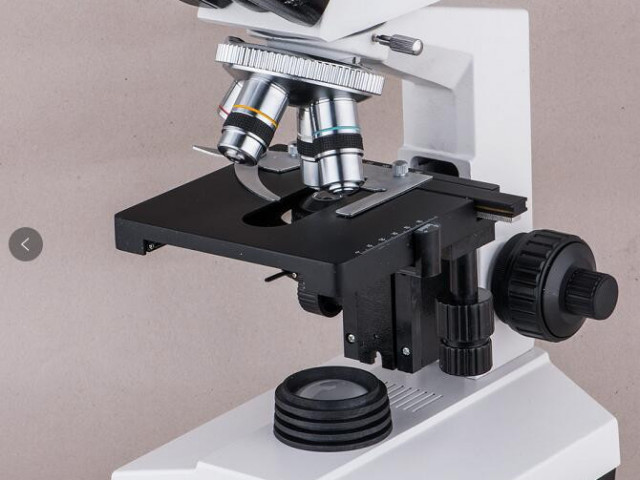 Différents Microscopes, Dispositifs Médicaux, Conakry