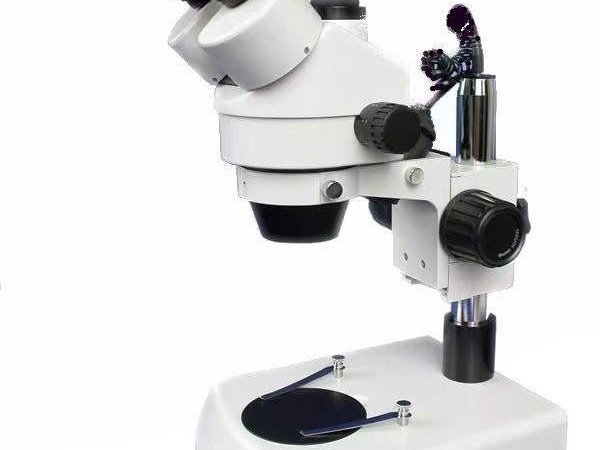 Différents Microscopes, Dispositifs Médicaux, Conakry