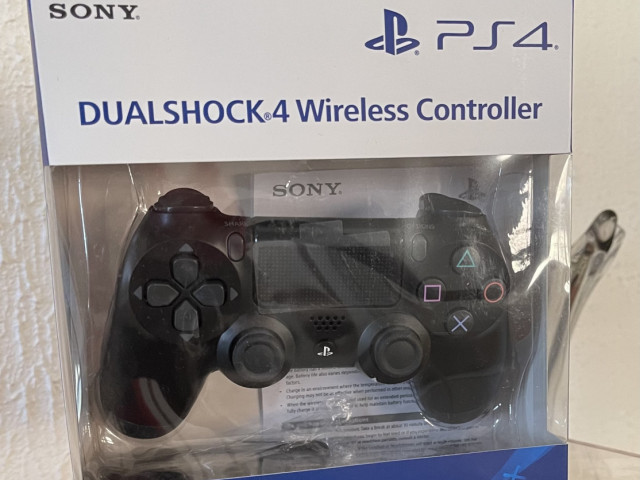 Différentes Manettes Sony PlayStation 4, Jeux Vidéo - Consoles, Conakry
