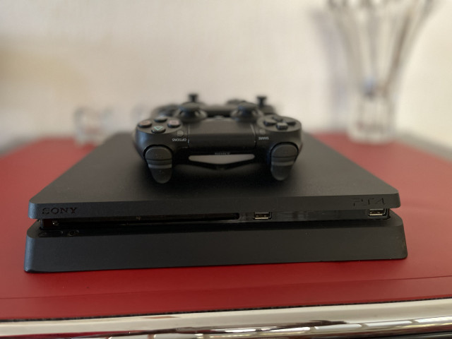 Sony PlayStation 4, Jeux Vidéo - Consoles, Conakry