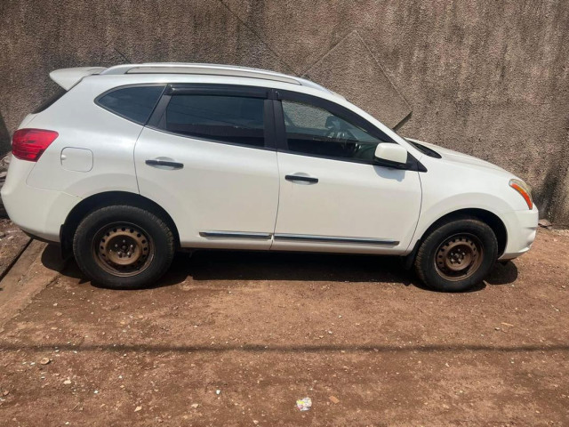 Nissan Rogue, Voitures, Conakry