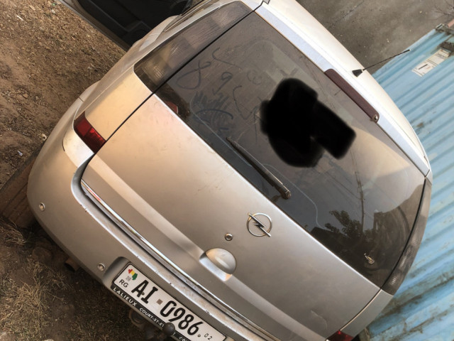 Opel Zafira, Voitures, Conakry