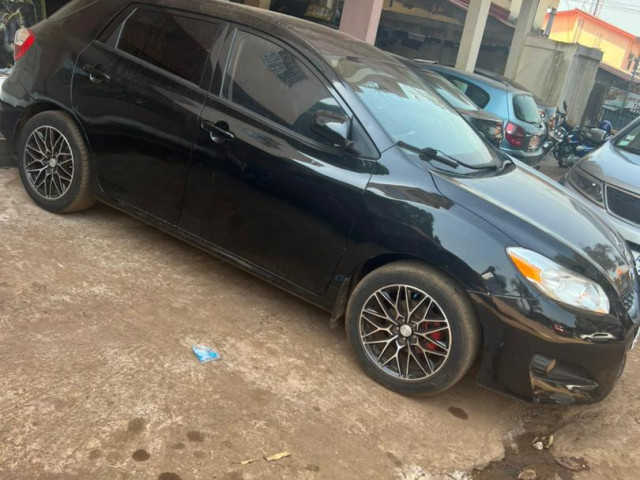 Toyota Matrix, Voitures, Conakry