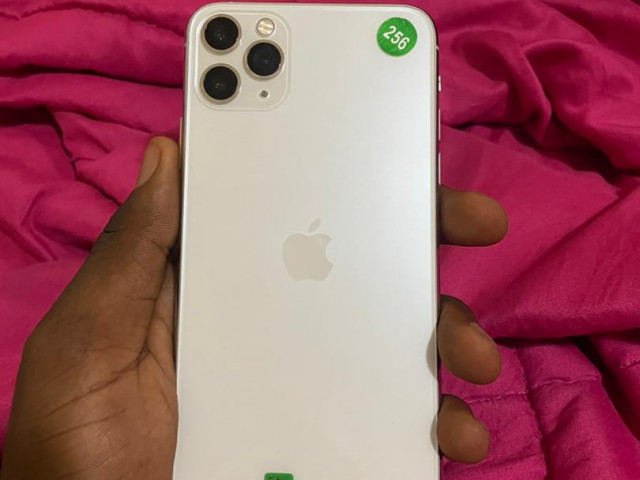 Apple iPhone 11 Pro Max, Téléphones Mobiles, Conakry