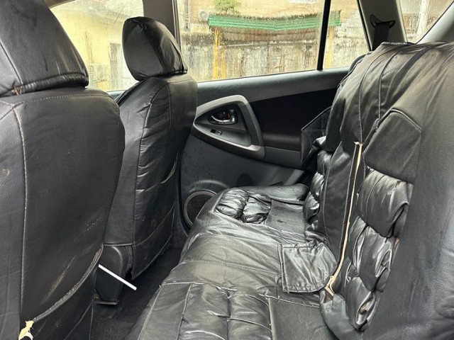 Toyota RAV4, Voitures, Conakry