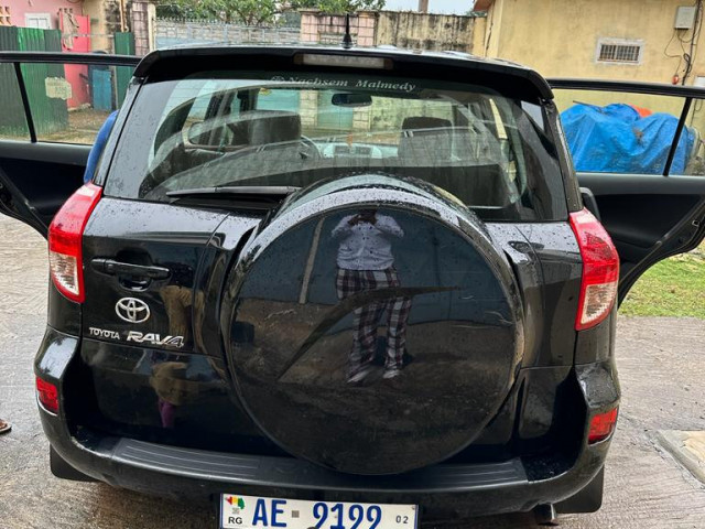 Toyota RAV4, Voitures, Conakry