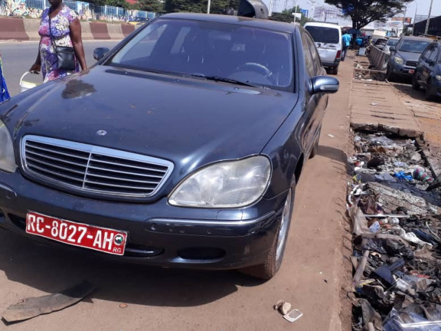 Mercedes-Benz Class S, Voitures, Conakry