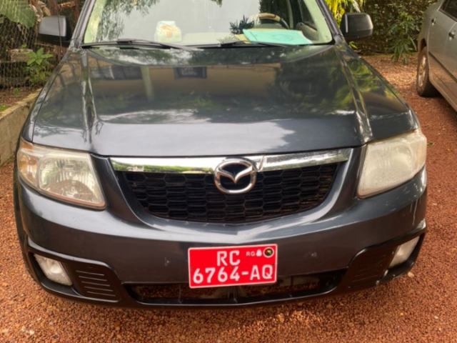 Mazda Tribute, Voitures, Conakry