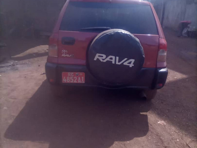 Toyota RAV4, Voitures, Conakry