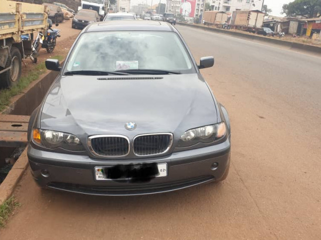 BMW Serie 3, Voitures, Conakry