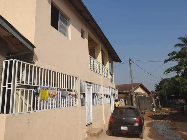 Bâtiment à Yattayah, Maisons, Conakry