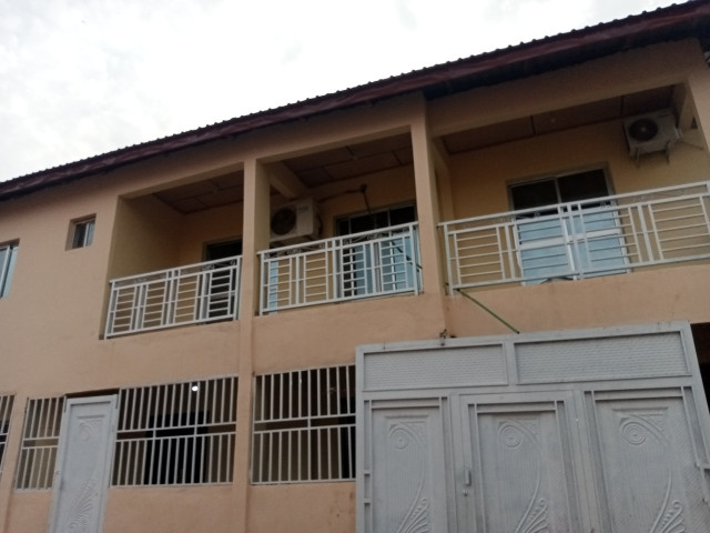 Bâtiment à Yattayah, Maisons, Conakry