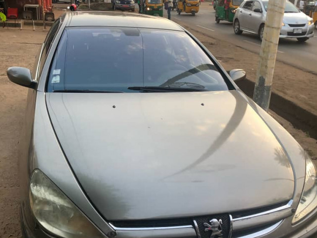 Peugeot 607, Voitures, Conakry