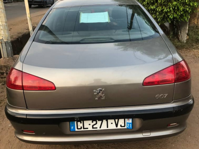 Peugeot 607, Voitures, Conakry