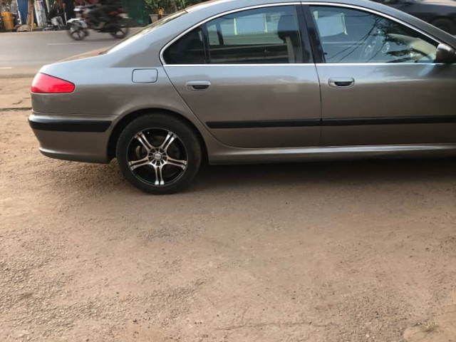 Peugeot 607, Voitures, Conakry