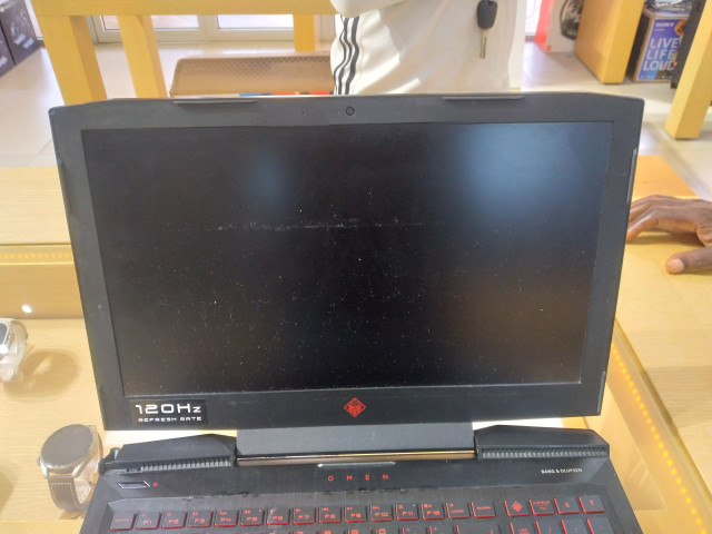 HP OMEN 15-dc0000 Series, Ordinateurs - Moniteurs, Coyah
