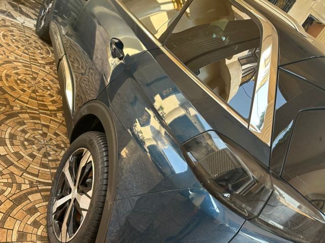 Peugeot 5008, Voitures, Conakry