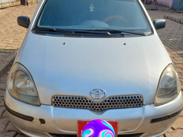 Toyota Yaris, Voitures, Conakry