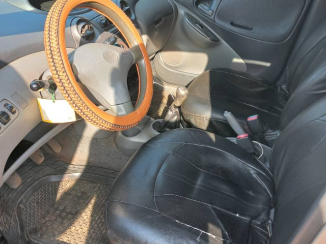 Toyota Yaris, Voitures, Conakry