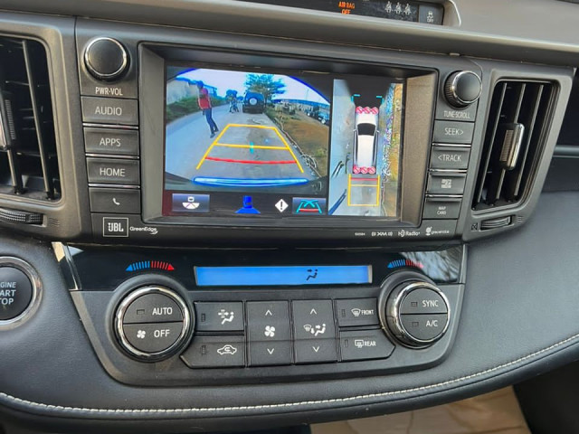 Toyota RAV4, Voitures, Conakry