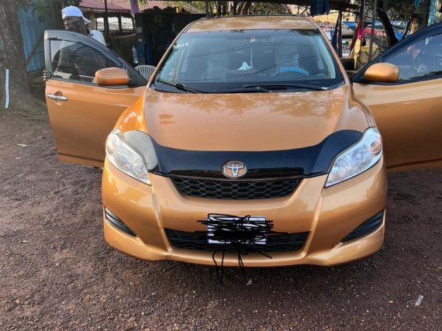 TOYOTA MATRIX Automatique, Voitures, Conakry