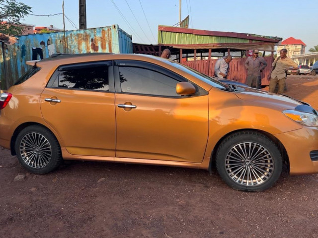 TOYOTA MATRIX Automatique, Voitures, Conakry