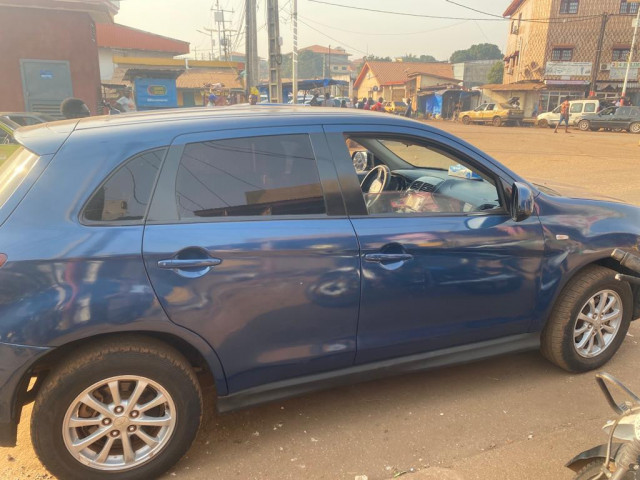 Mitsubishi RVR, Voitures, Conakry