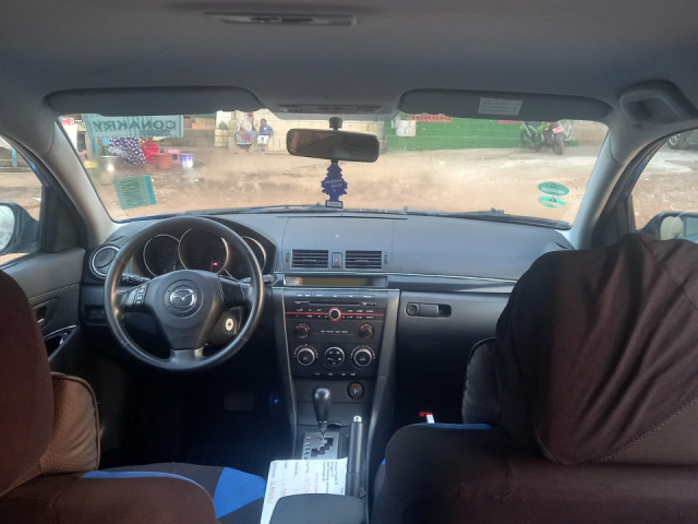 Mazda 3, Voitures, Conakry