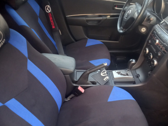 Mazda 3, Voitures, Conakry