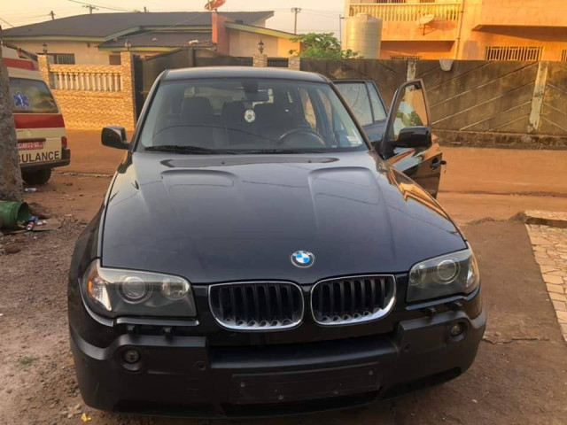 BMW X5, Voitures, Conakry