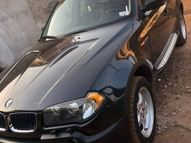 BMW X5, Voitures, Conakry