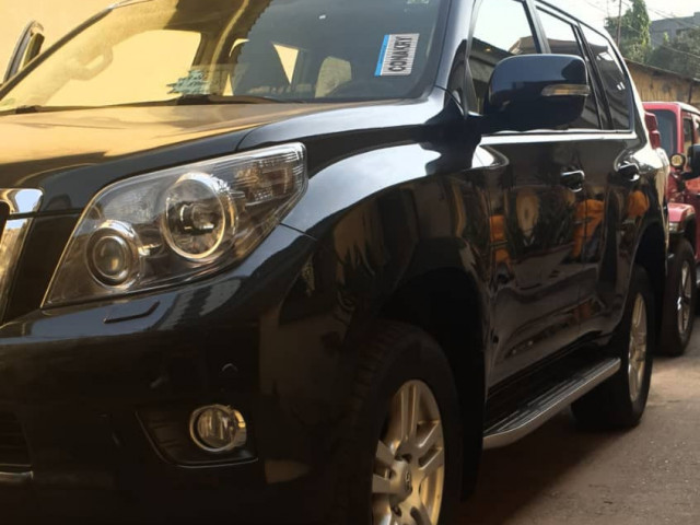 Toyota Land Cruiser Prado, Voitures, Conakry