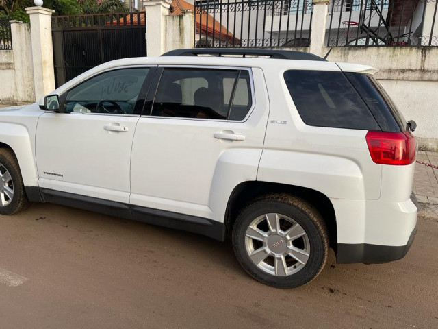GMC Terrain, Voitures, Conakry