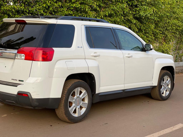GMC Terrain, Voitures, Conakry