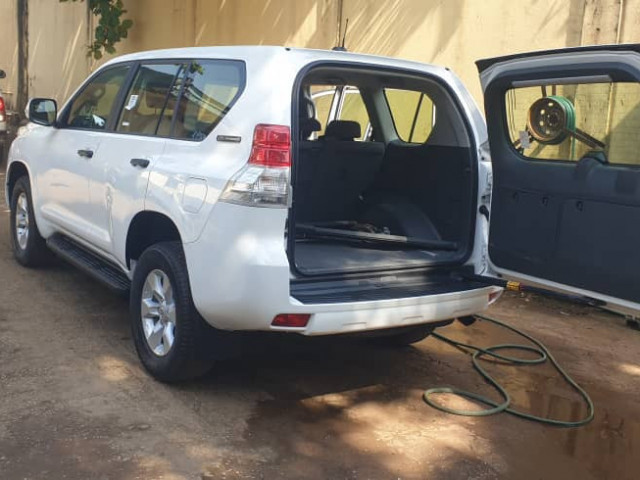 Toyota Land Cruiser Prado, Voitures, Conakry