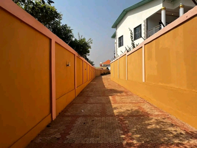 Différents Bâtiments à Tombolia, Maisons, Conakry