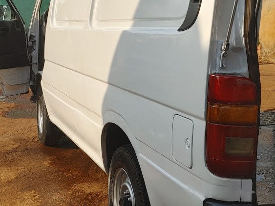 Toyota Hiace, Camions - Autobus, Conakry