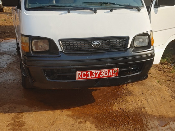 Toyota Hiace, Camions - Autobus, Conakry