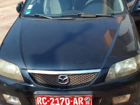 Mazda 323, Voitures, Conakry