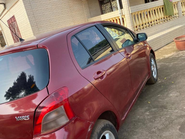Toyota Yaris, Voitures, Conakry
