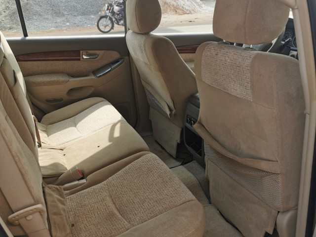 Toyota Land Cruiser Prado, Voitures, Conakry