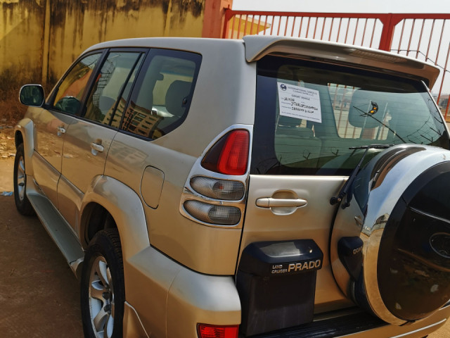 Toyota Land Cruiser Prado, Voitures, Conakry