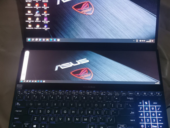 Asus ZenBook Pro, Ordinateurs - Moniteurs, Conakry
